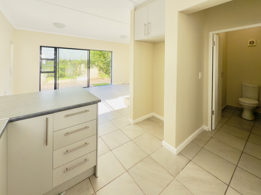 2 Bedroom Property for Sale in Onrus Western Cape